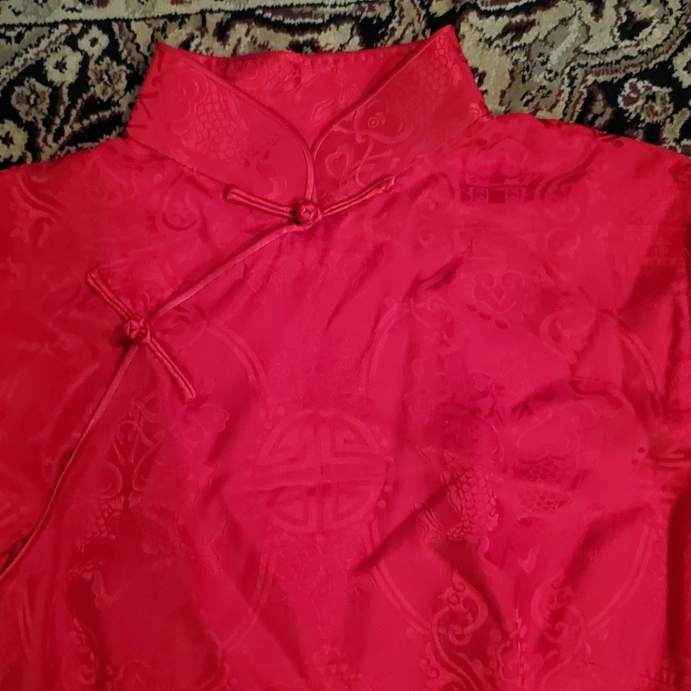 Shanghai Tang Sleeveless Imperial Red Silk Qi Pao!
